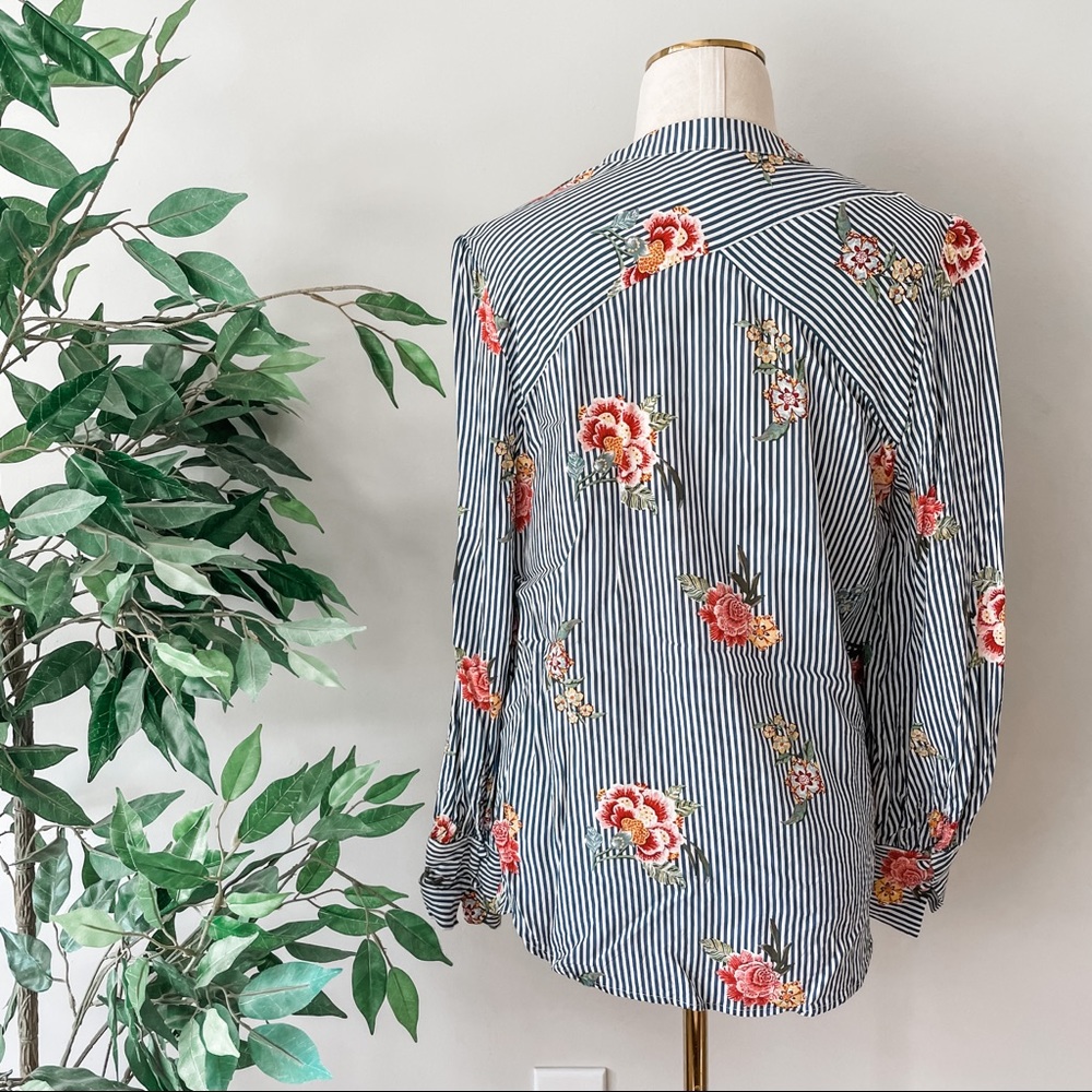 Loft Long Sleeve Button Down Patterned Shirt - image 3